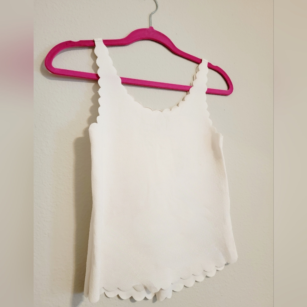 Scallop Top